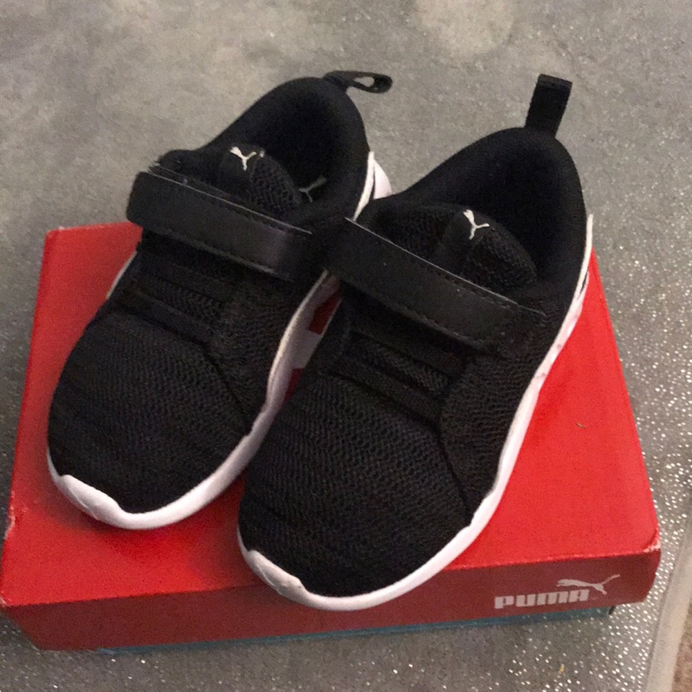 Toddler shoes size 6